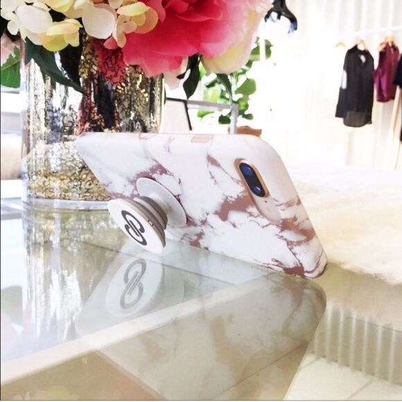 Poshmark PopSocket - Picture 4 of 7